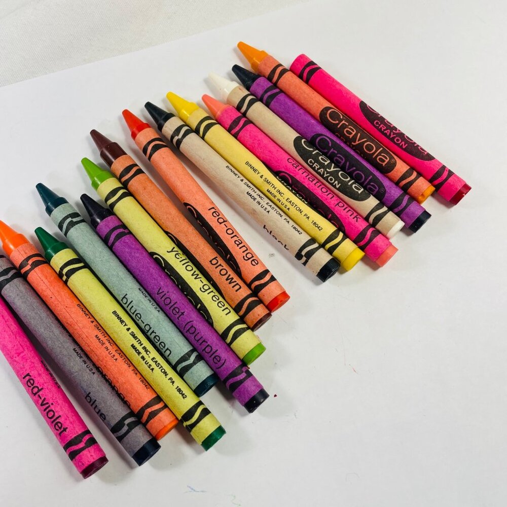 Crayola 16 Count Crayons Vintage 1985 Discontinued Crayola Font - Picture 3 of 12